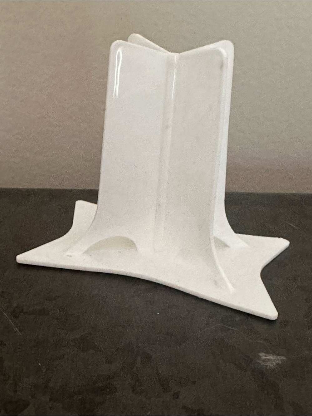 1966 Mattel Barbie white plastic stand vintage doll holder